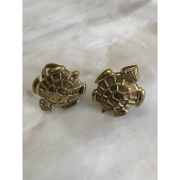 New Set Of 2 Gold Tone Turtle Tortoise Napkin Ring Holders Beachy Sea Gift - Picture 1 of 3